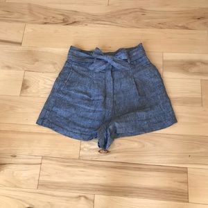 Linen Shorts with Belt